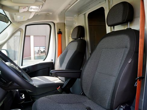 Used 2022 RAM ProMaster 3500 w/ Convenience Group FWD image 17