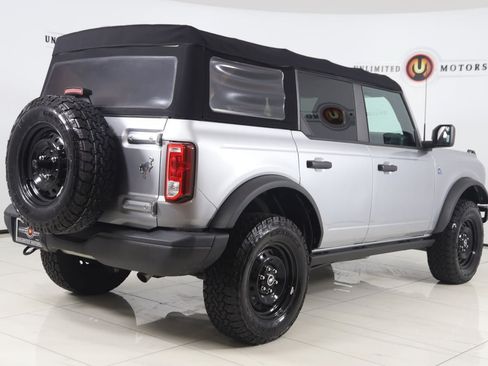Used 2022 Ford Bronco Black Diamond AWD/4WD image 3