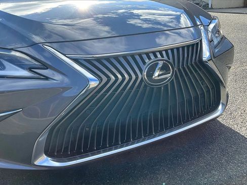 Used 2020 Lexus ES 350 w/ Premium Package image 33