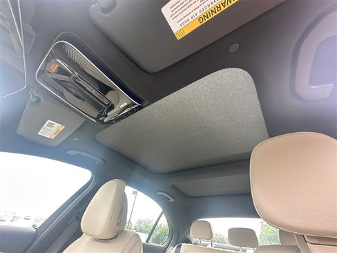 Used 2025 Mercedes-Benz C 300 4MATIC Sedan image 34