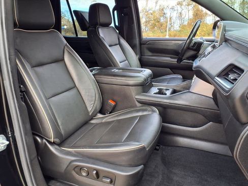 Used 2021 GMC Yukon SLT w/ SLT Luxury Plus Package image 9