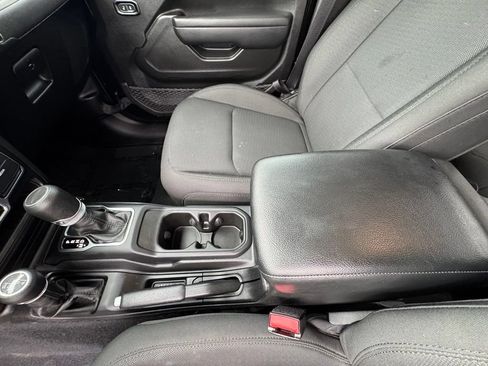 Used 2023 Jeep Gladiator Sport AWD/4WD image 24