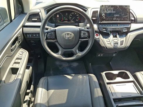 Used 2025 Honda Odyssey EX-L image 12
