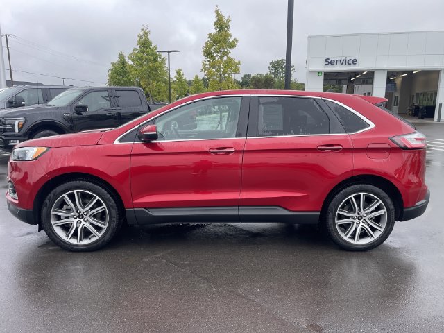 Certified 2024 Ford Edge Titanium AWD/4WD image 2