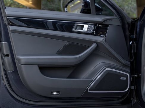 Certified 2022 Porsche Panamera 4S AWD/4WD image 22