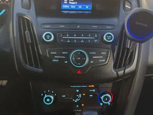 Used 2018 Ford Focus SE image 18