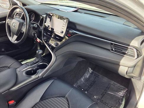 Used 2024 Toyota Camry SE image 21