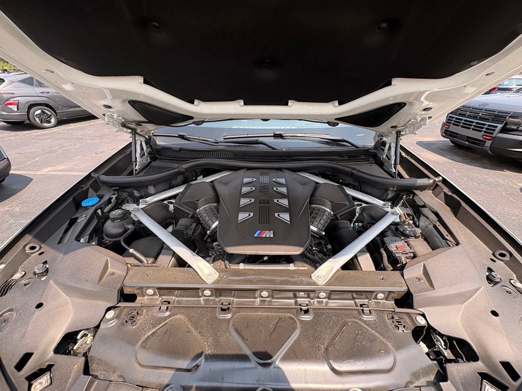 Used 2024 BMW X7 M60i AWD/4WD image 35