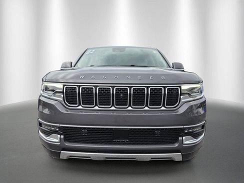 Used 2022 Jeep Wagoneer Series III w/ Convenience Group I RWD image 2