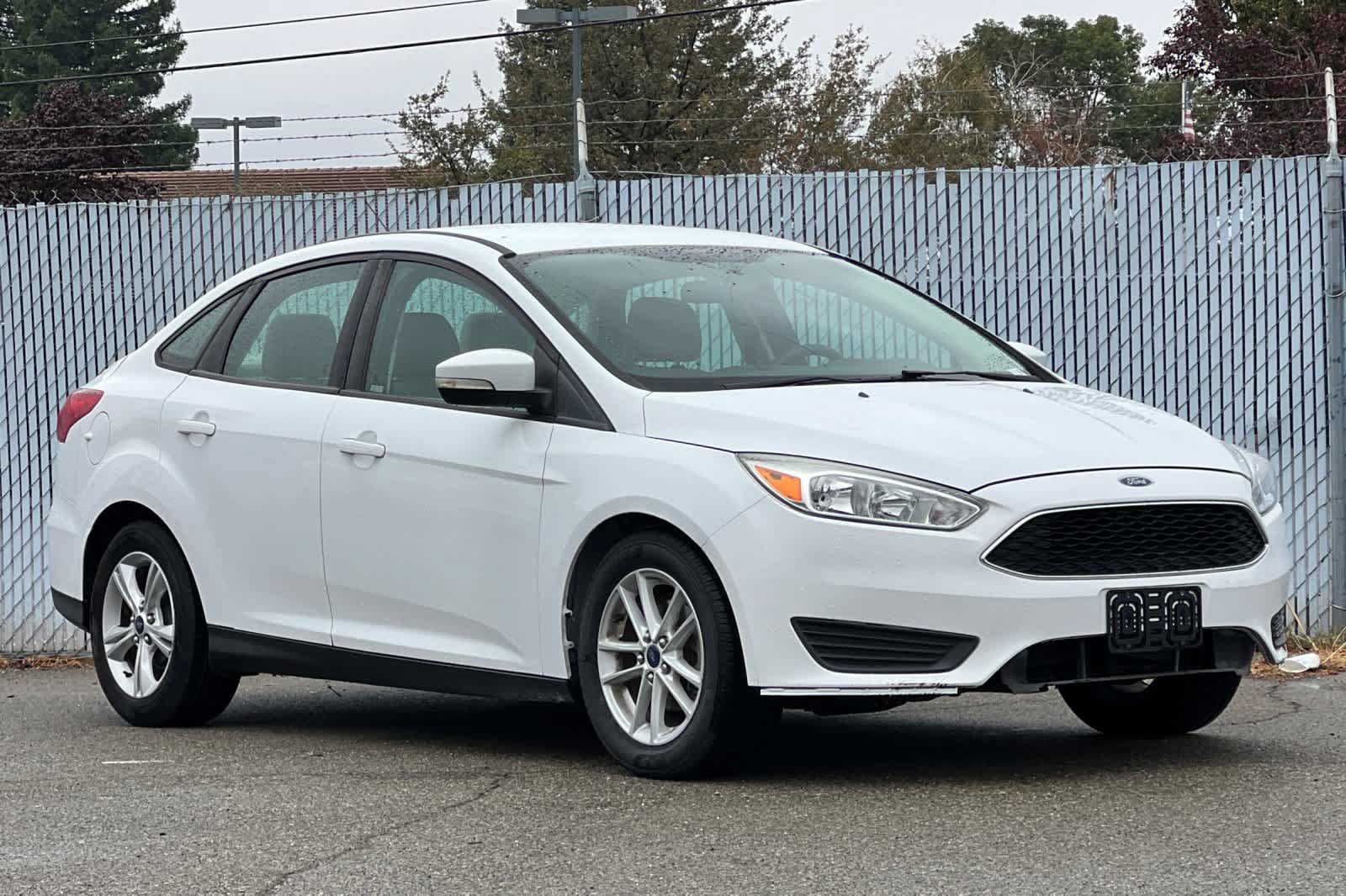 Used 2016 Ford Focus SE FWD image 7