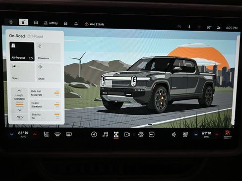 Used 2024 Rivian R1T Adventure AWD/4WD image 15
