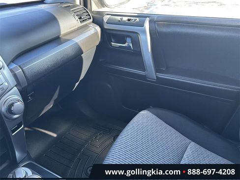 Used 2016 Toyota 4Runner SR5 image 30