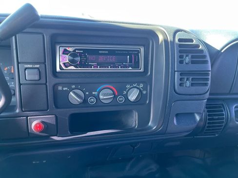 Used 1997 Chevrolet Silverado 2500 4x4 Extended Cab image 12