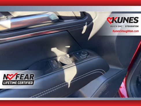 Used 2026 GMC Terrain Elevation w/ Technology Package II image 24