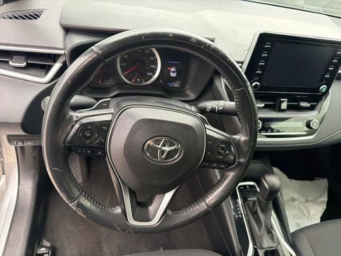Used 2020 Toyota Corolla SE image 18