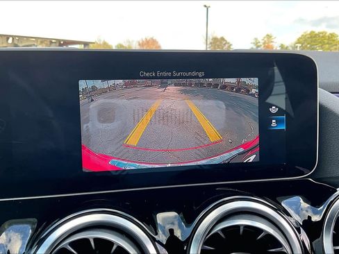 Used 2021 Mercedes-Benz GLA 250 image 28