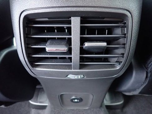 Certified 2024 Ford Escape Platinum image 18