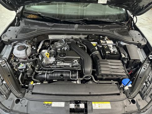 Used 2025 Volkswagen Jetta Sport image 36