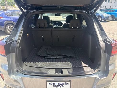 Used 2024 Chevrolet TrailBlazer RS w/ Convenience Package AWD/4WD image 11