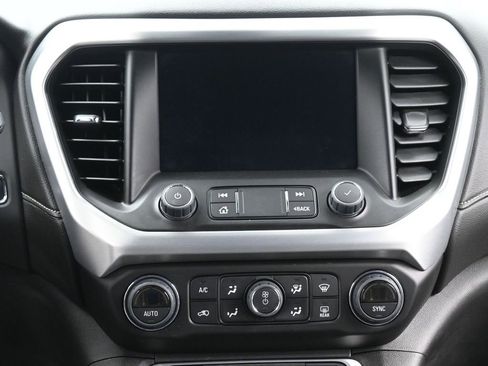 Used 2023 GMC Acadia SLT image 28