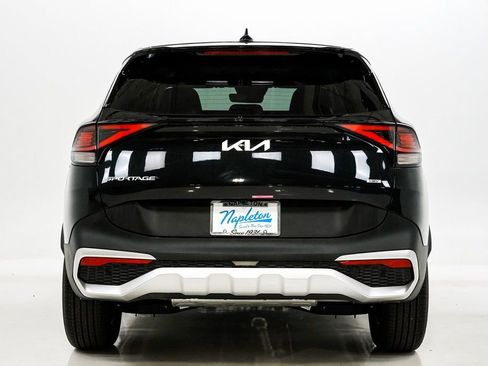 Certified 2024 Kia Sportage LX image 27