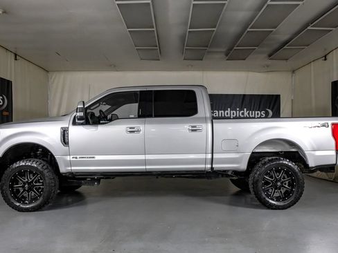 Used 2019 Ford F250 Lariat AWD/4WD image 19