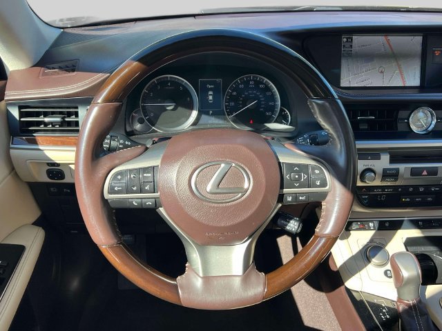 Used 2017 Lexus ES 350 w/ Navigation System Package FWD image 17