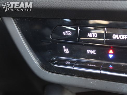 Used 2023 Buick Envision Essence w/ Sport Touring Package image 19