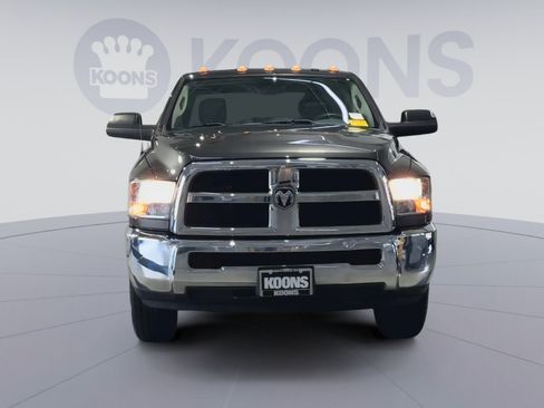 Used 2018 RAM 2500 Tradesman w/ Chrome Appearance Group AWD/4WD image 4
