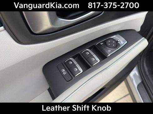 Certified 2026 Kia Sorento S w/ S Panoramic Sunroof Package FWD image 17