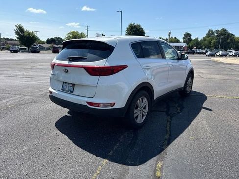 Used 2017 Kia Sportage LX AWD/4WD image 4