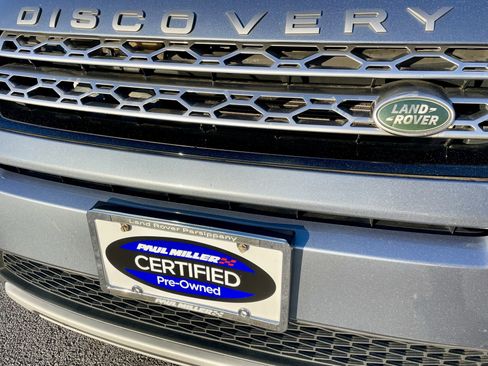 Used 2018 Land Rover Discovery Sport HSE image 32