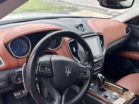 Used 2017 Maserati Ghibli S Q4 AWD/4WD image 17