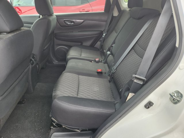 Used 2019 Nissan Rogue SV AWD/4WD image 13