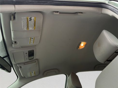 Used 2016 Subaru Forester 2.5i w/ Alloy Wheel Package image 24