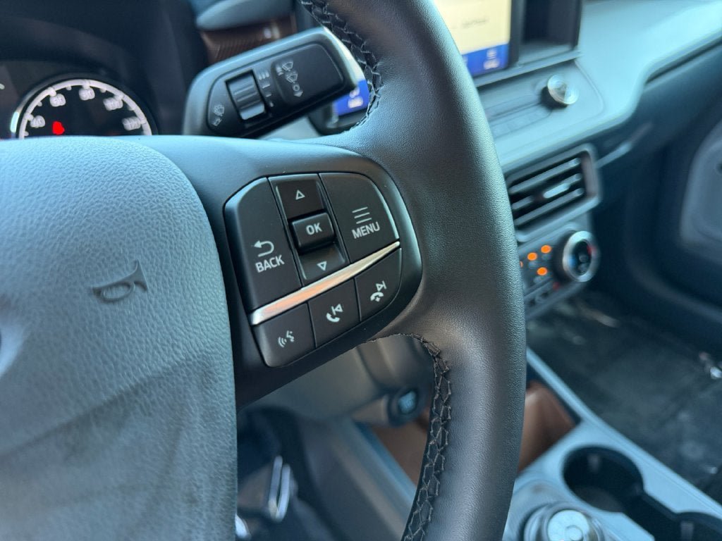 Used 2024 Ford Maverick Lariat AWD/4WD image 17