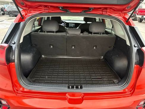 Used 2022 Kia Niro LXS image 28