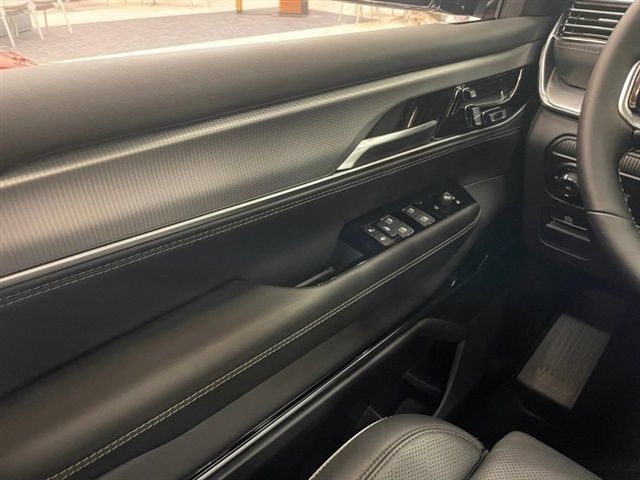 New 2023 Jeep Grand Wagoneer Series II w/ Premium Group II AWD/4WD image 13