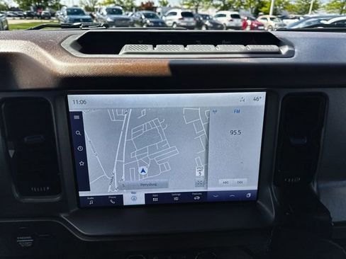 Used 2023 Ford Bronco Outer Banks w/ Sasquatch Package AWD/4WD image 14