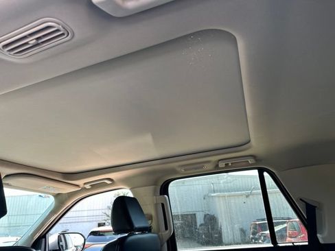Used 2024 Ford Expedition XLT AWD/4WD image 13