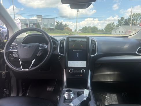 Used 2022 Ford Edge SEL w/ Convenience Package AWD/4WD image 18