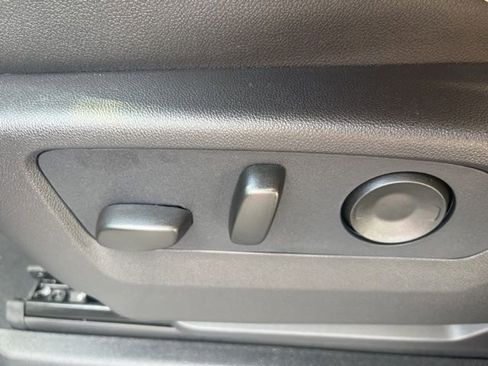 New 2026 GMC Yukon XL Elevation image 16