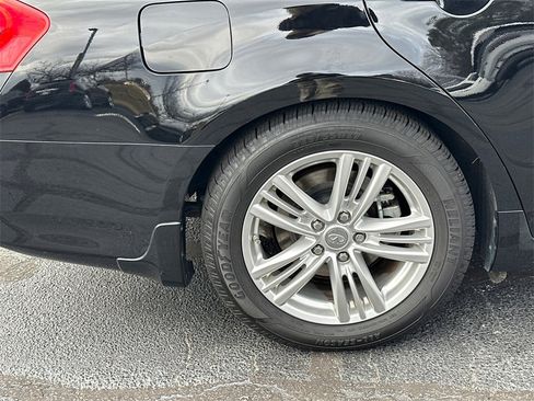 Used 2015 INFINITI Q40 w/ Navigation Package image 17