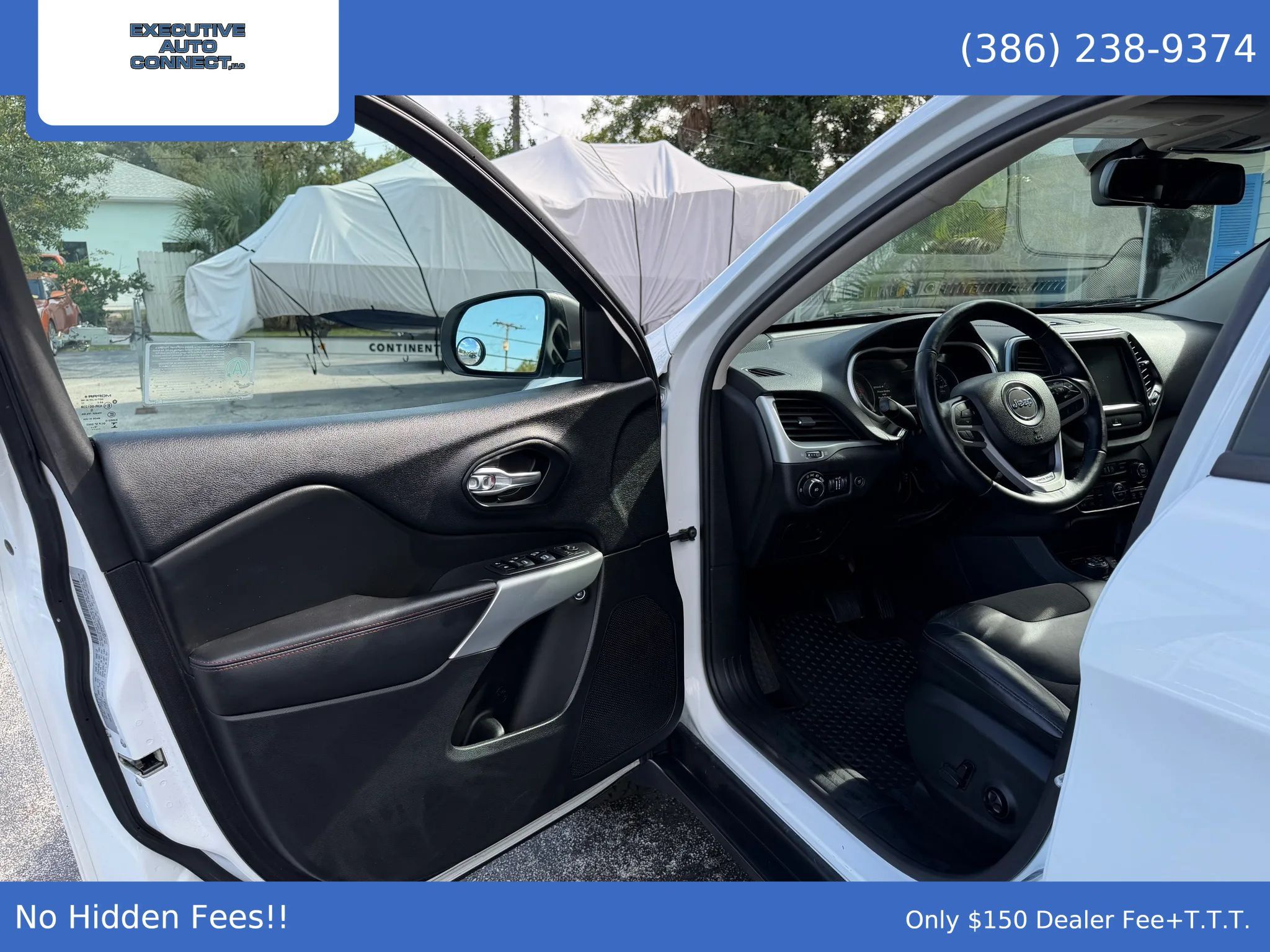 Used 2017 Jeep Cherokee Trailhawk w/ Comfort/Convenience Group AWD/4WD image 18