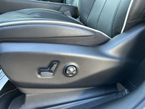 New 2026 Chrysler Pacifica Limited w/ S Appearance Package image 15