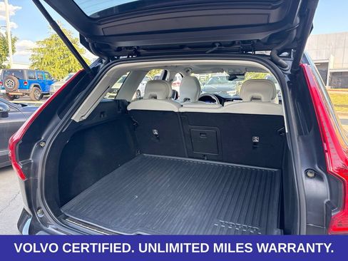 Used 2024 Volvo XC60 B5 Plus w/ Protection Package Premier AWD/4WD image 9