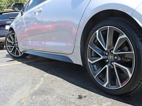 Used 2020 Toyota Corolla SE FWD image 14
