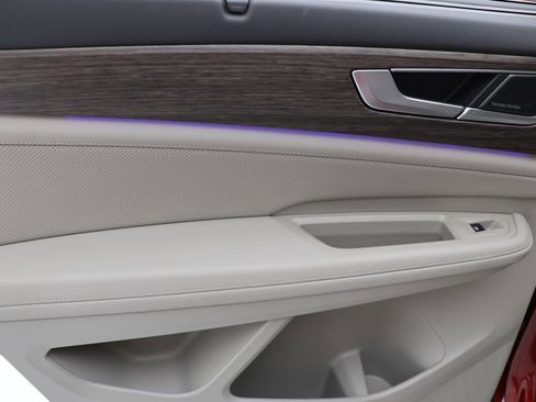 Used 2025 Volkswagen Atlas SEL Premium R-Line image 14