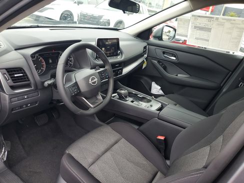 New 2026 Nissan Rogue SV image 7