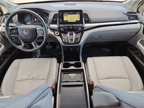 Used 2023 Honda Odyssey Elite image 16